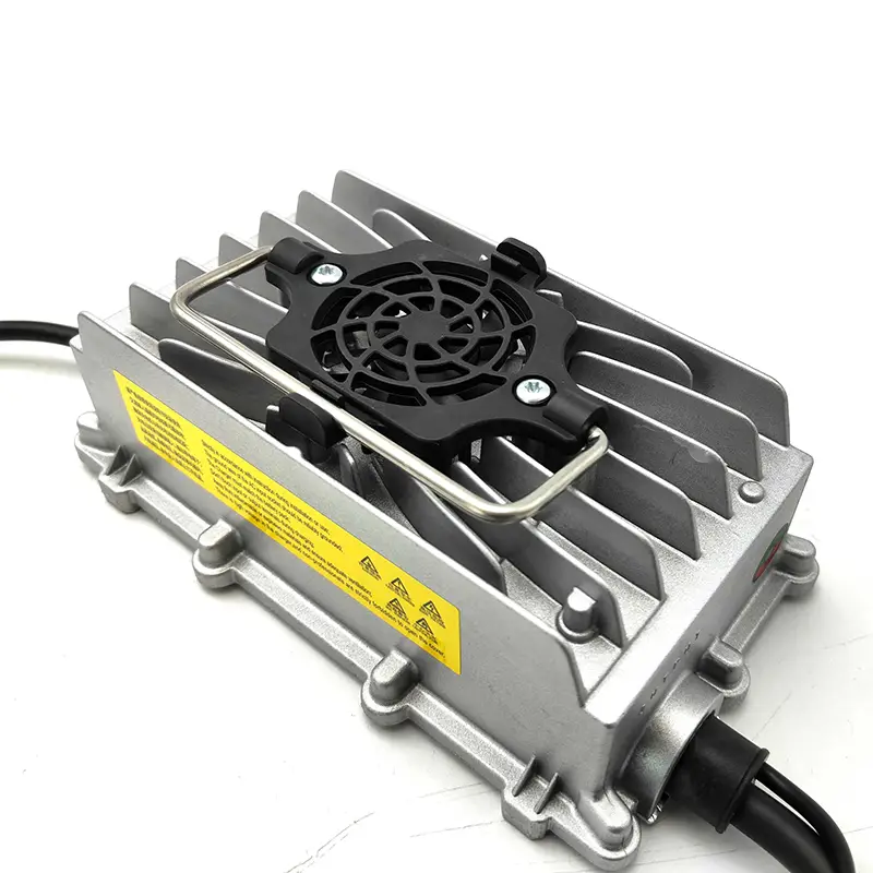 Литиевое зарядное устройство OBC мощностью 480 Вт